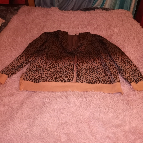 Small POL Ombre Pink & Brown Cheetah Print Half Zip Jacket - Picture 12 of 14